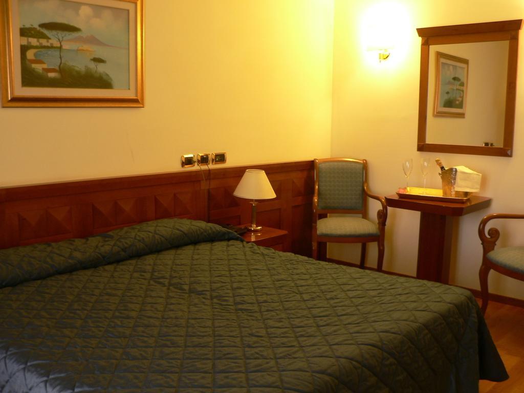 Hotel Benito Al Bosco Velletri Camera foto